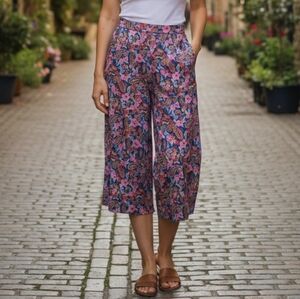 {Portraits by Northern Isles} Women's Vintage Paisley Floral Print Cullottes